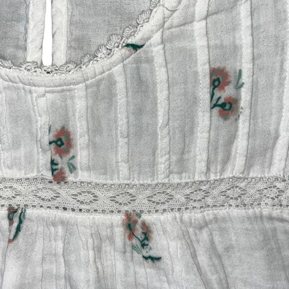 Lucky Brand White Floral Mix Ruffle Cap Sleeve Top Small Boho Dainty Feminine - Picture 3 of 10